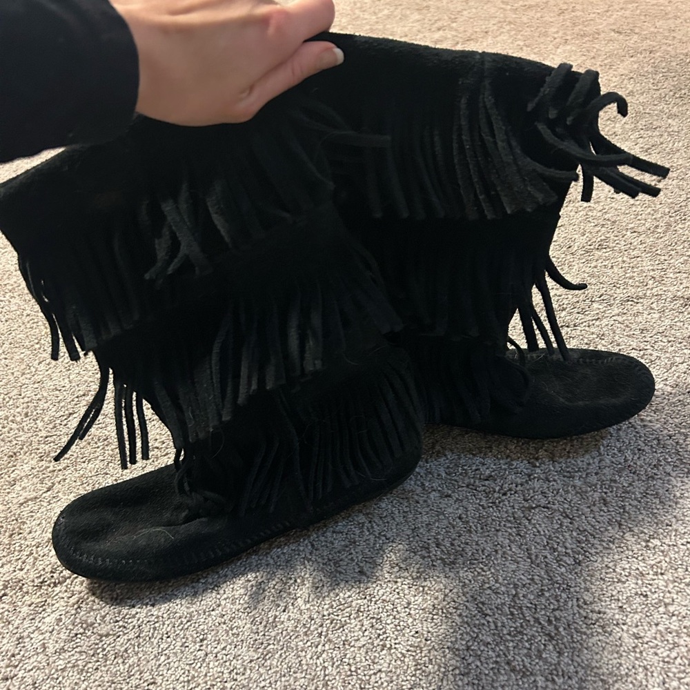 Women’s Minnetonka Black Fringe Boots